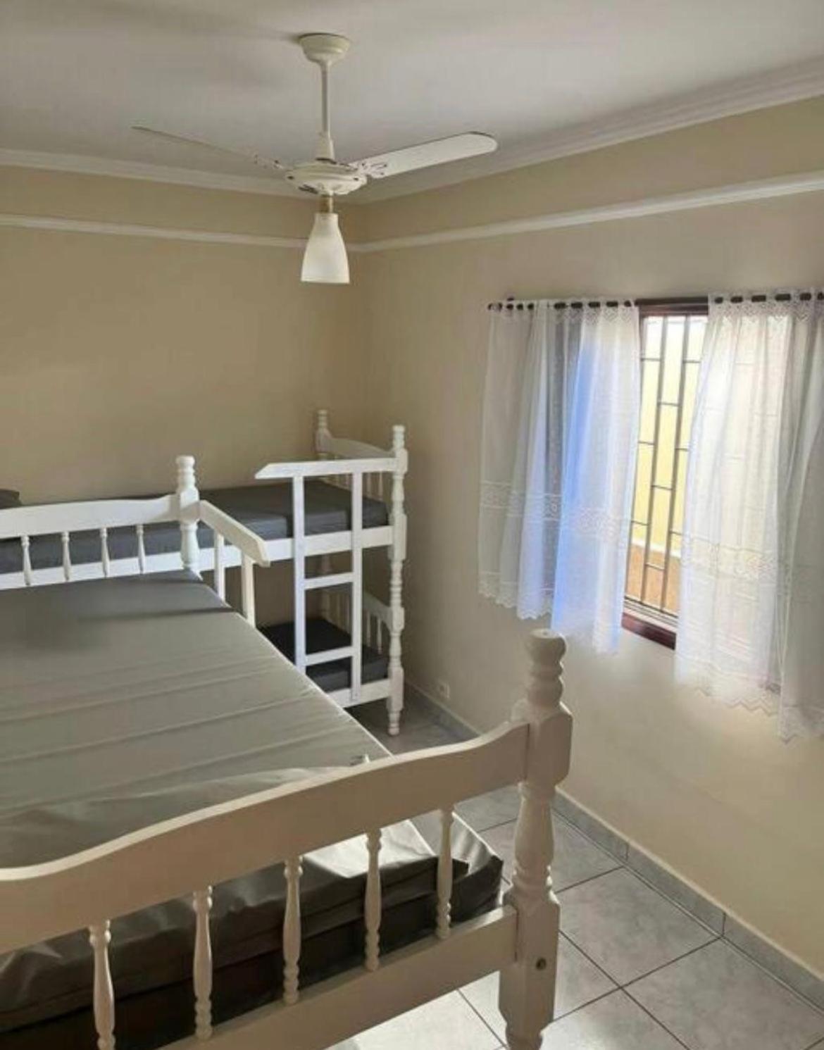 Casa Com Piscina Em Mongagua Villa Praia Grande  Eksteriør billede